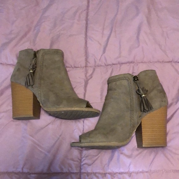 Booties - Picture 4 of 4